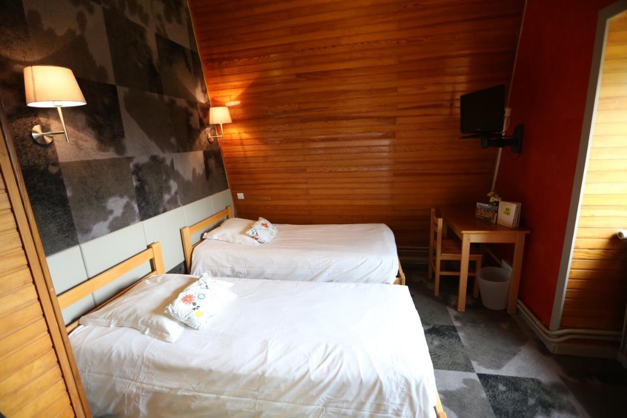 Gite-Hotel Le P'Tit Cham Льо Мон-Дор Екстериор снимка